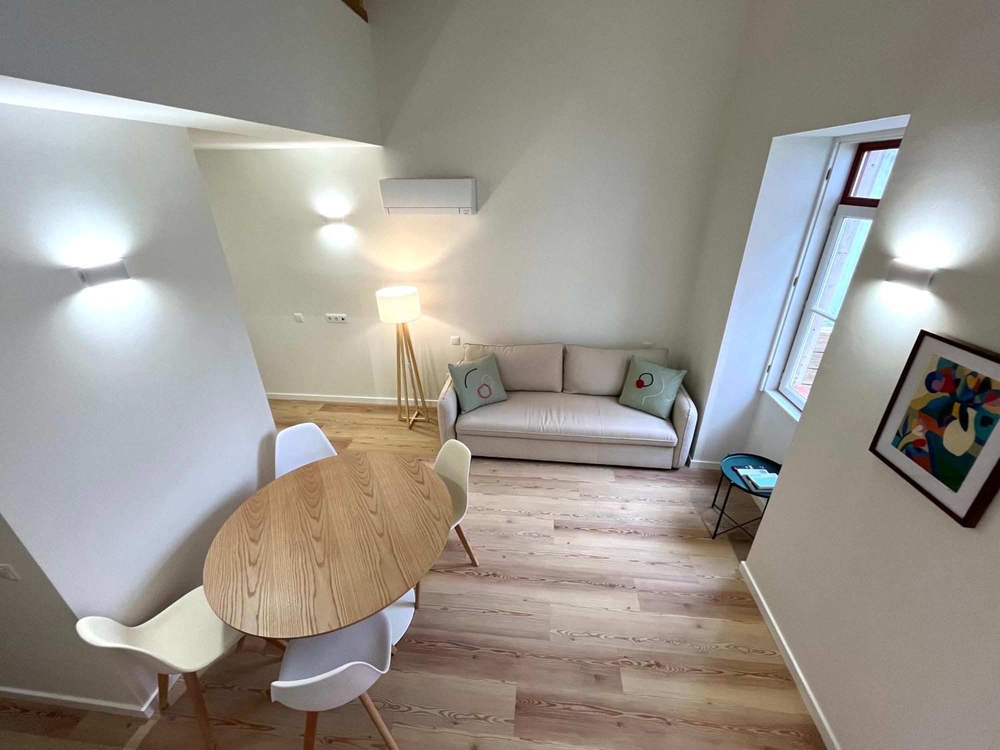 Casas De Alpedide *